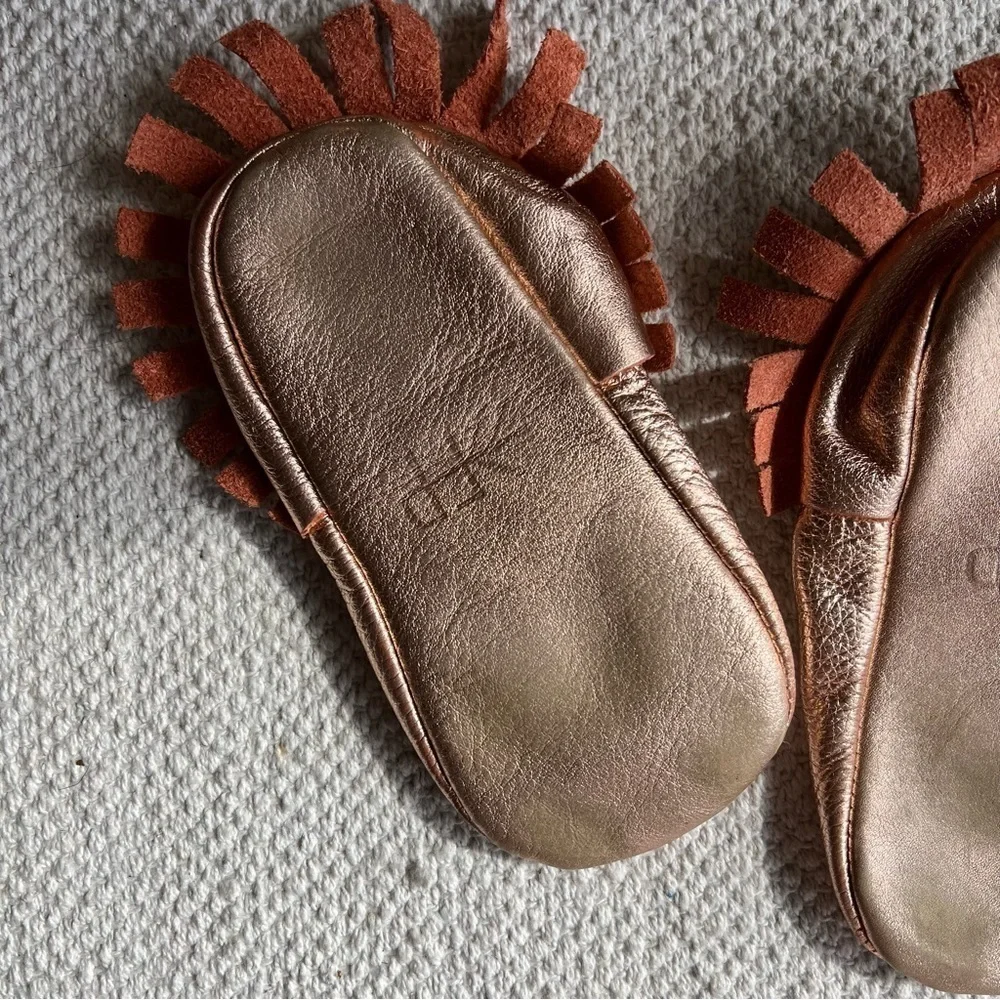 Freshly Picked Leather Moccasins rose gold size 9
